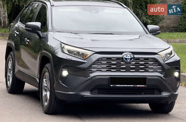 Внедорожник / Кроссовер Toyota RAV4 2023 в Ровно