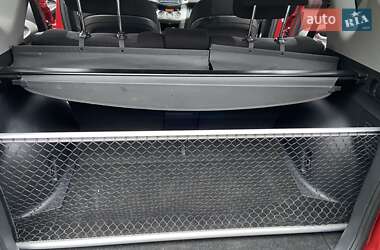 Внедорожник / Кроссовер Toyota RAV4 2012 в 