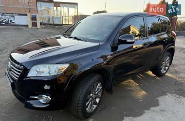 Позашляховик / Кросовер Toyota RAV4 2012 в Чернівцях