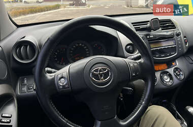 Внедорожник / Кроссовер Toyota RAV4 2009 в Смеле