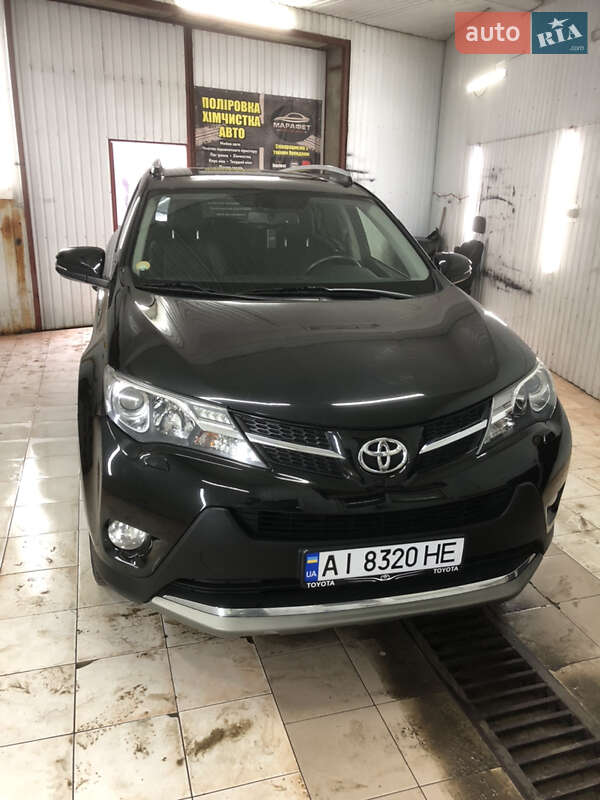 Toyota RAV4 2015