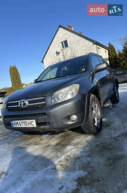 Позашляховик / Кросовер Toyota RAV4 2006 в Львові