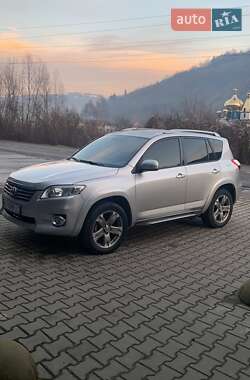 Позашляховик / Кросовер Toyota RAV4 2010 в Рахові