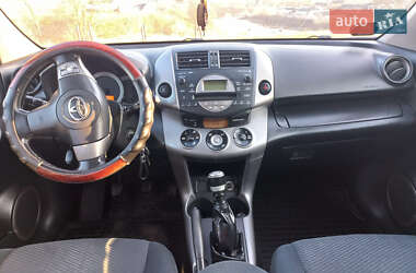 Внедорожник / Кроссовер Toyota RAV4 2008 в  фото 7 Внедорожник / Кроссовер Toyota RAV4 2008 в