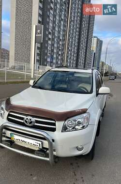 Позашляховик / Кросовер Toyota RAV4 2008 в Києві