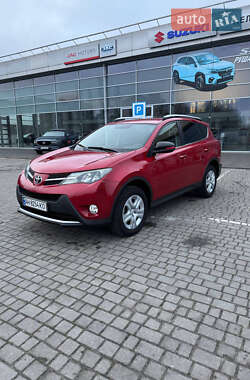 Позашляховик / Кросовер Toyota RAV4 2014 в Дніпрі