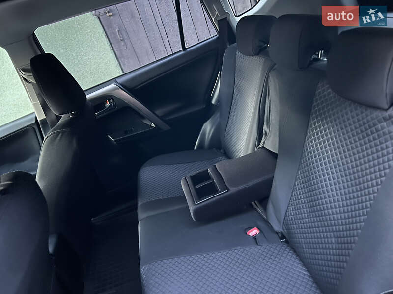 Позашляховик / Кросовер Toyota RAV4 2013 в Дрогобичі