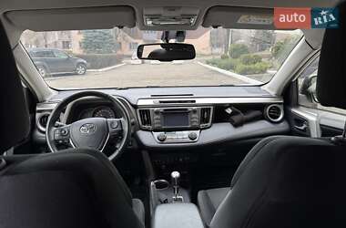 Внедорожник / Кроссовер Toyota RAV4 2013 в 