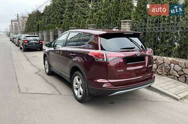 Внедорожник / Кроссовер Toyota RAV4 2017 в Киеве