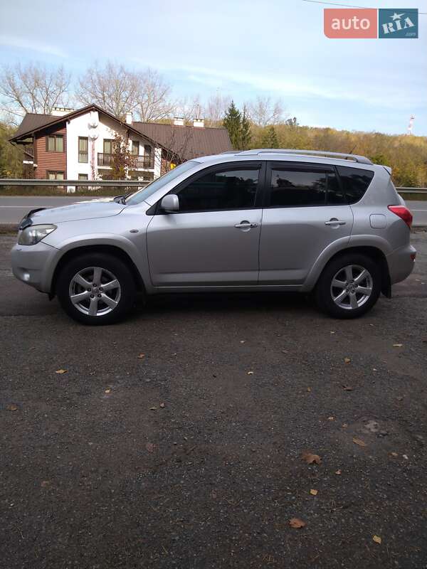 Внедорожник / Кроссовер Toyota RAV4 2007 в Тернополе