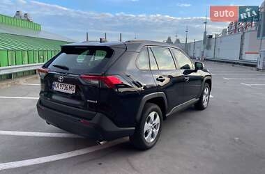 Позашляховик / Кросовер Toyota RAV4 2020 в Києві