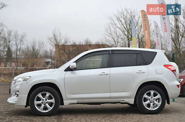 Внедорожник / Кроссовер Toyota RAV4 2011 в 