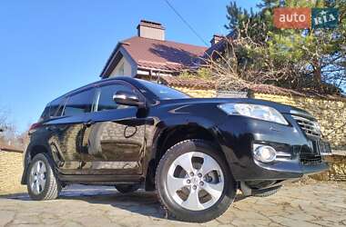 Позашляховик / Кросовер Toyota RAV4 2012 в Рівному