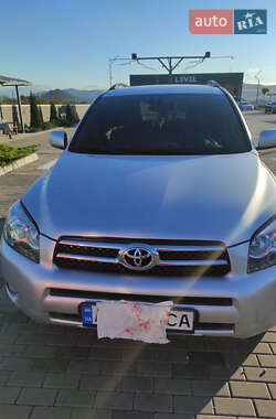 Внедорожник / Кроссовер Toyota RAV4 2006 в 