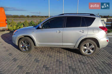 Внедорожник / Кроссовер Toyota RAV4 2006 в 