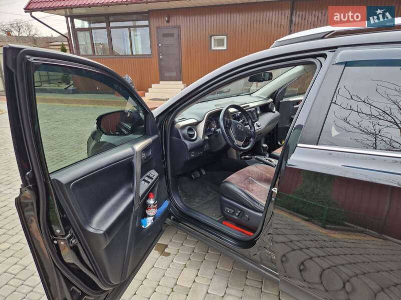 Внедорожник / Кроссовер Toyota RAV4 2013 в Первомайске