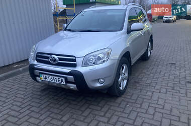 Внедорожник / Кроссовер Toyota RAV4 2007 в 