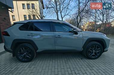 Внедорожник / Кроссовер Toyota RAV4 2024 в Ивано-Франковске