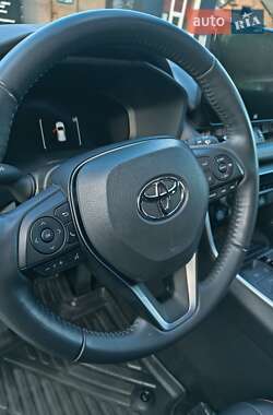 Внедорожник / Кроссовер Toyota RAV4 2024 в Ивано-Франковске