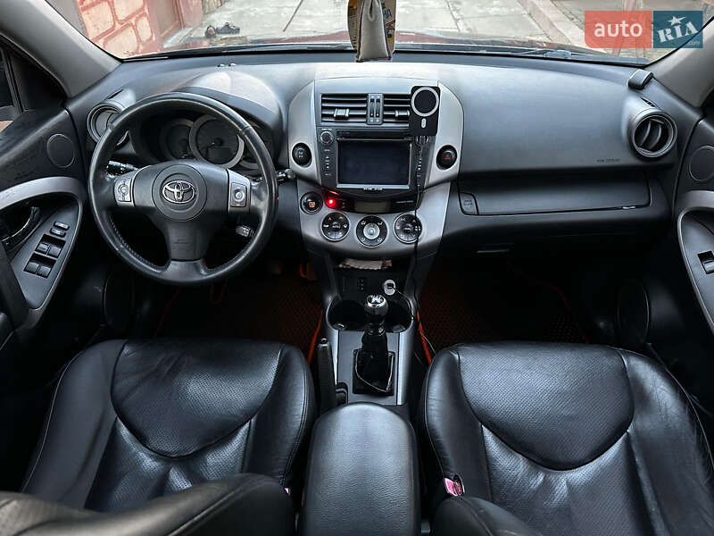 Позашляховик / Кросовер Toyota RAV4 2007 в Хусті