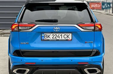 Внедорожник / Кроссовер Toyota RAV4 2019 в Киеве