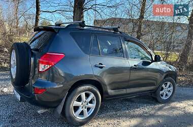 Позашляховик / Кросовер Toyota RAV4 2008 в 
