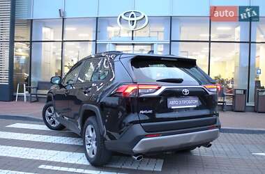 Внедорожник / Кроссовер Toyota RAV4 2022 в Киеве