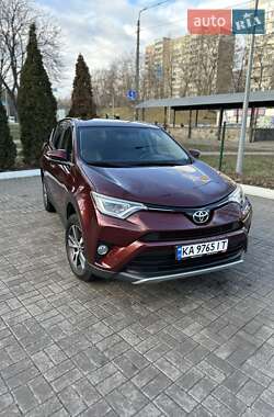 Позашляховик / Кросовер Toyota RAV4 2016 в Києві