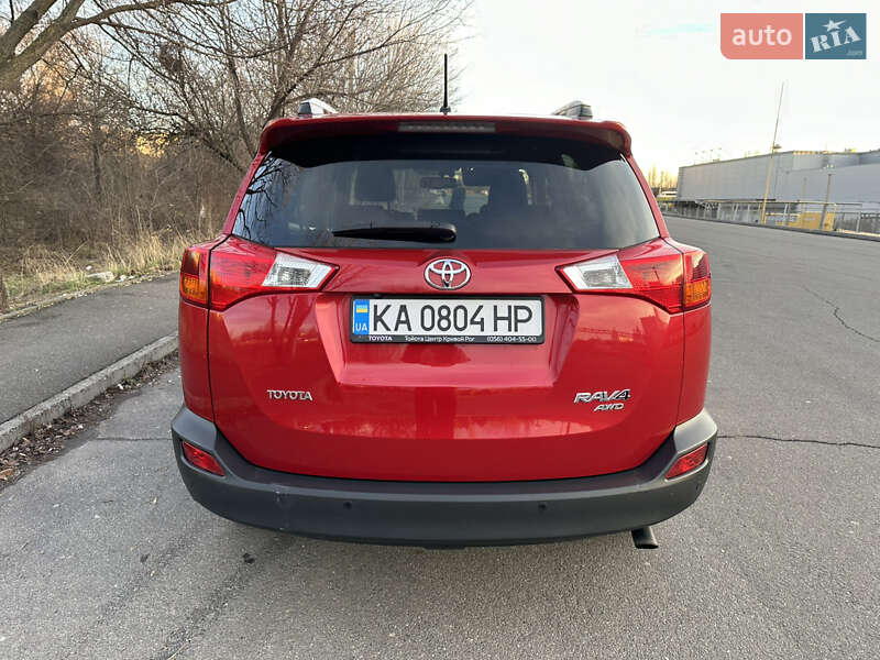 Позашляховик / Кросовер Toyota RAV4 2015 в Кривому Розі