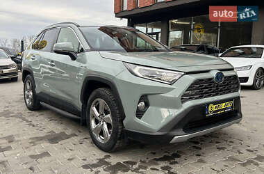 Позашляховик / Кросовер Toyota RAV4 2019 в Чернівцях