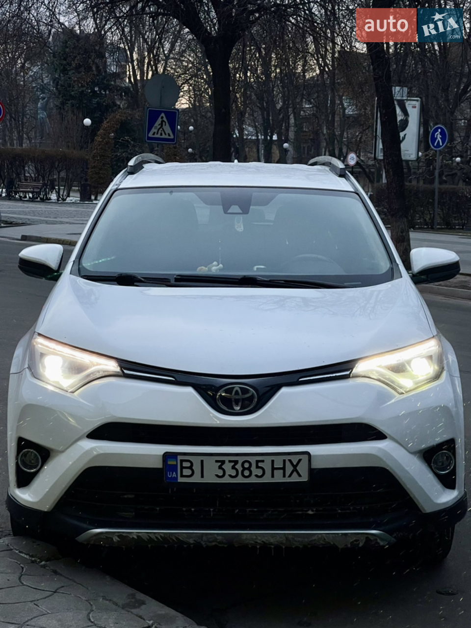 2017 Toyota RAV 4 - мініатюра 34