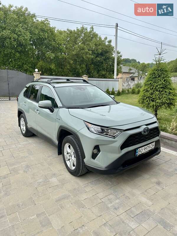 Toyota RAV4 2021