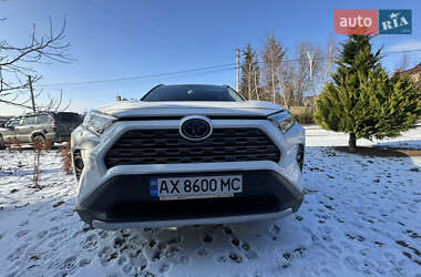 Позашляховик / Кросовер Toyota RAV4 2019 в Харкові