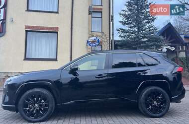 Позашляховик / Кросовер Toyota RAV4 2022 в Львові