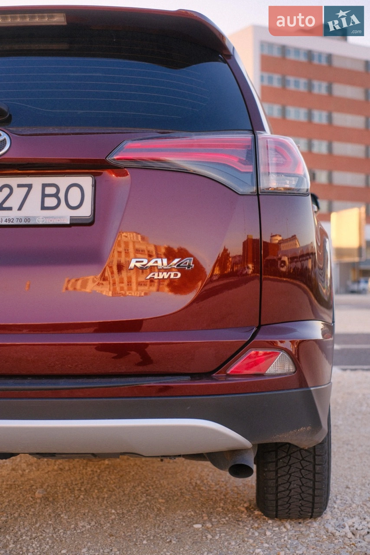 2016 Toyota RAV 4 - мініатюра 10