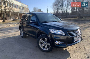 Позашляховик / Кросовер Toyota RAV4 2010 в 