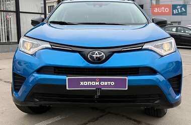 Позашляховик / Кросовер Toyota RAV4 2017 в Києві