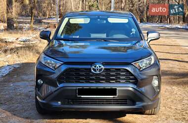 Позашляховик / Кросовер Toyota RAV4 2020 в Черкасах