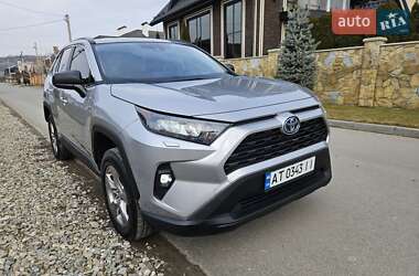 Позашляховик / Кросовер Toyota RAV4 2022 в Івано-Франківську