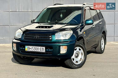 Позашляховик / Кросовер Toyota RAV4 2002 в Одесі