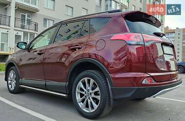 Внедорожник / Кроссовер Toyota RAV4 2015 в Киеве