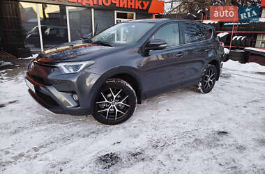 Внедорожник / Кроссовер Toyota RAV4 2016 в Киеве