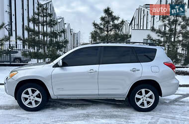 Внедорожник / Кроссовер Toyota RAV4 2006 в Киеве