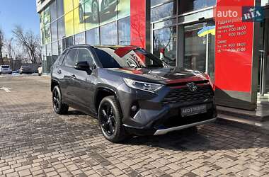 Внедорожник / Кроссовер Toyota RAV4 2019 в Кривом Роге