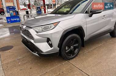 Toyota RAV4 2021