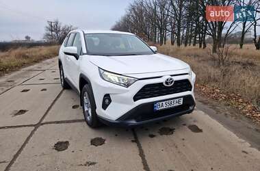 Внедорожник / Кроссовер Toyota RAV4 2023 в Кропивницком