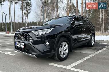 Внедорожник / Кроссовер Toyota RAV4 2021 в Киеве