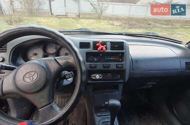 Внедорожник / Кроссовер Toyota RAV4 1999 в Николаевке