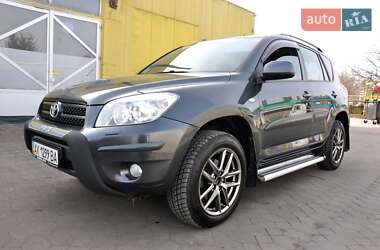 Позашляховик / Кросовер Toyota RAV4 2006 в Львові