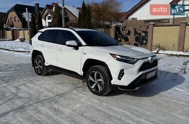 Внедорожник / Кроссовер Toyota RAV4 2021 в Киеве